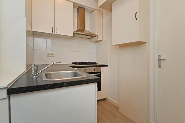 Medium property photo - Velpsestraat 211, 2573 SK Den Haag